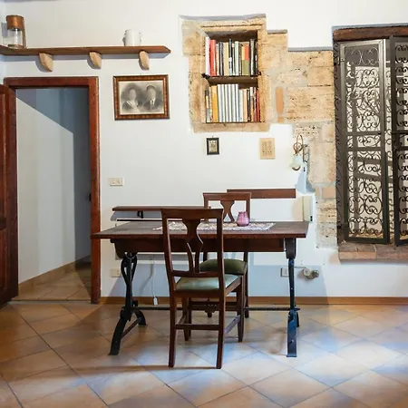 Apartment Historic Center Studio!