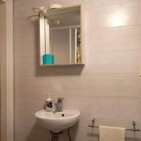 Apartamento Guesthost - Historic Center Studio! *
